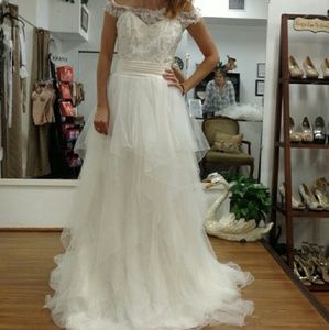 Alfred Angelo Modern Vintage Wedding Dress 8506